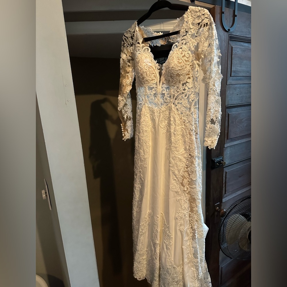 Martina Liana wedding dress, size USA 14